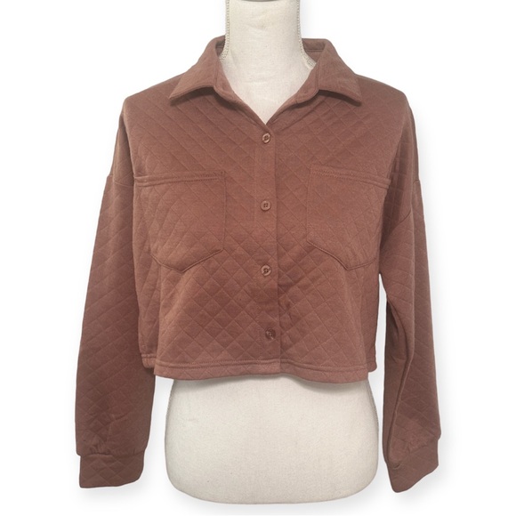 No Comment Quilted Pink Long Sleeve Cropped Button Down Shirt NWT - Picture 3 of 8